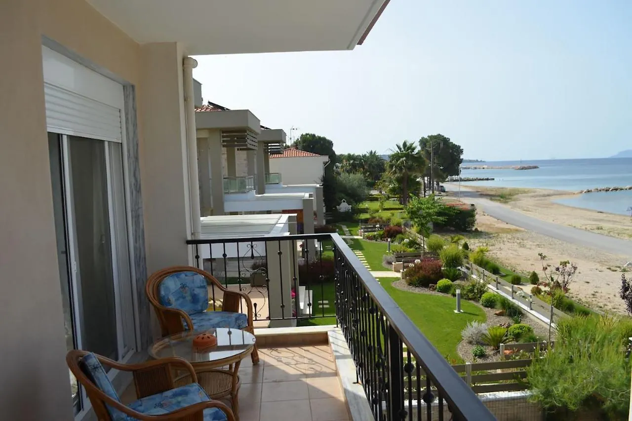 Lemon Beach Front Apartment, Nikiti Apartment Nikiti (Sithonia)