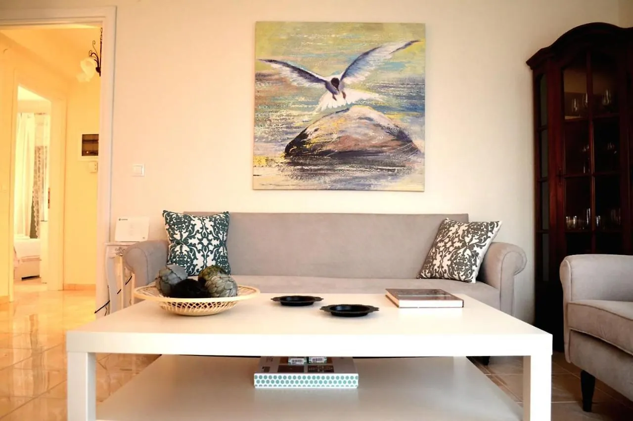 Lemon Beach Front Apartment, Nikiti Greece