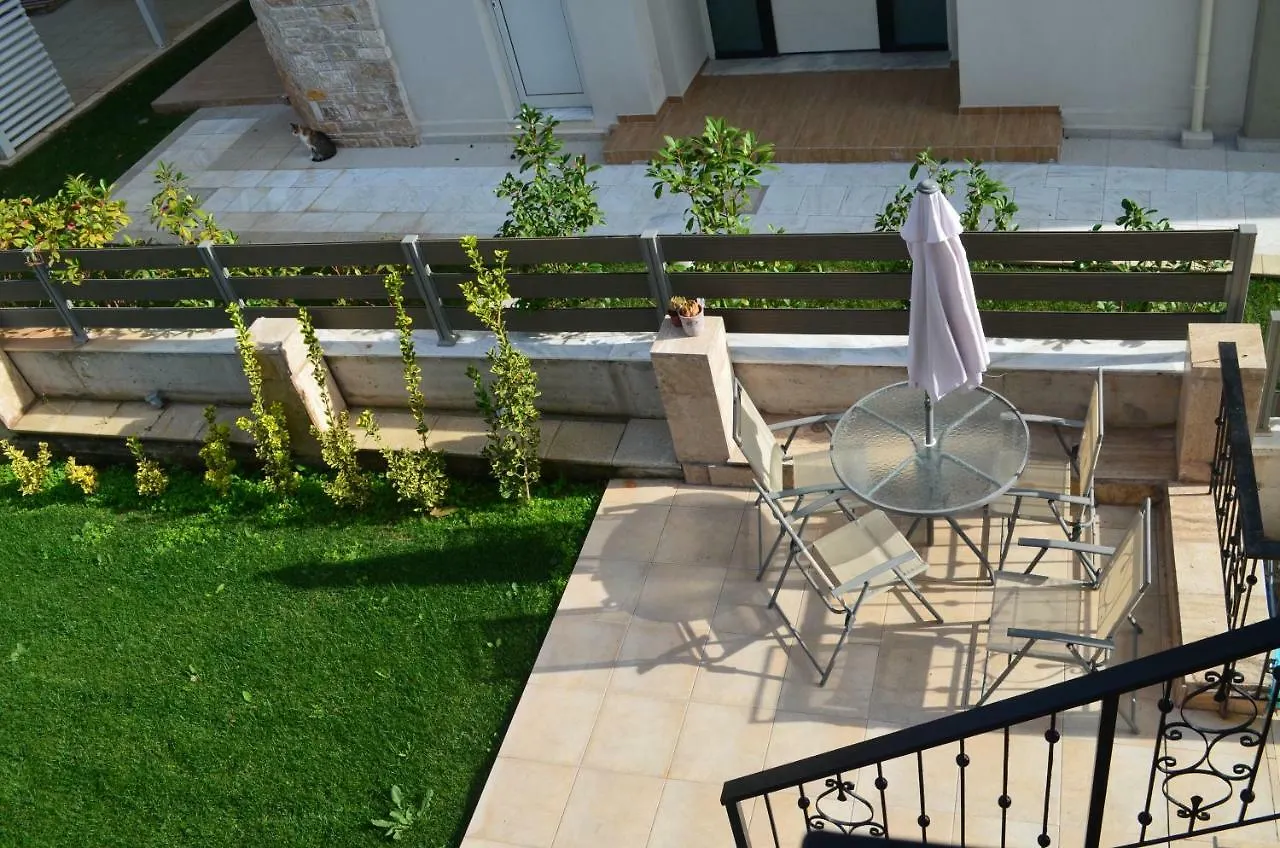 Lemon Beach Front Apartment, Nikiti Apartment Nikiti (Sithonia)